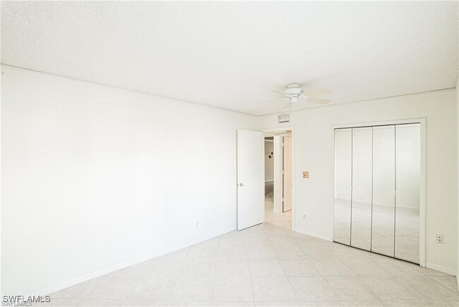 Building Photo - 15126 Parkside Dr