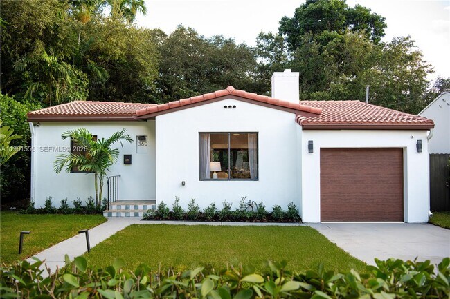 Building Photo - 360 NE 87th St