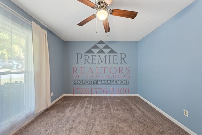 Building Photo - 5100 Sequoia Dr