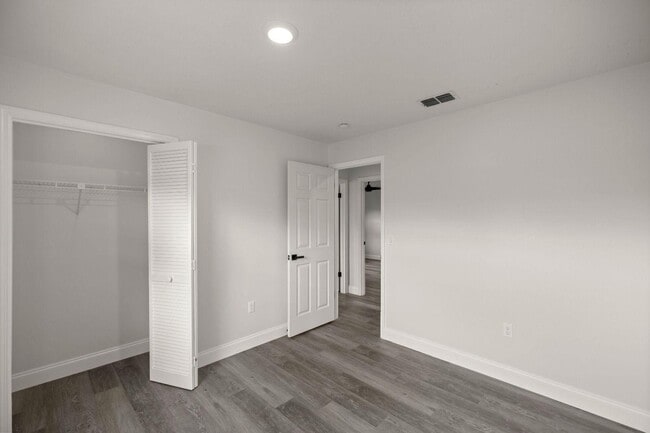 Building Photo - 14090 SW 34th Terrace Rd