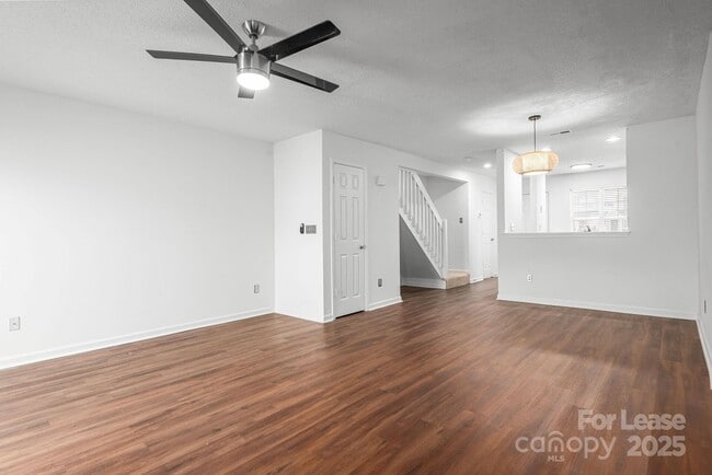 Building Photo - 9204 Four Mile Crk Rd