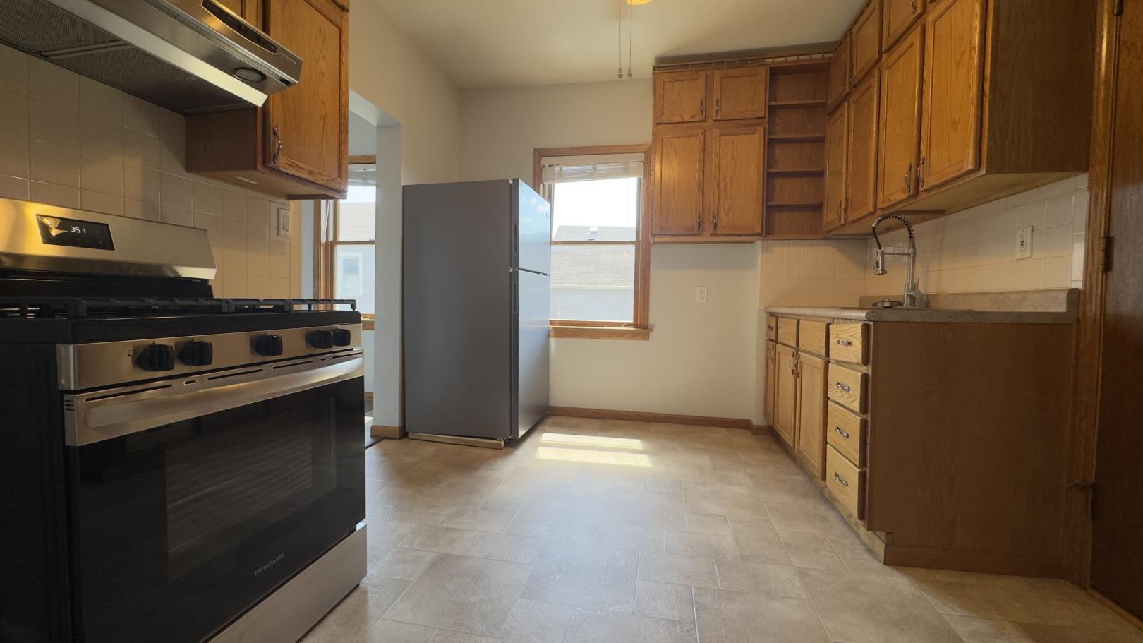 Building Photo - 3340 S Parnell Ave