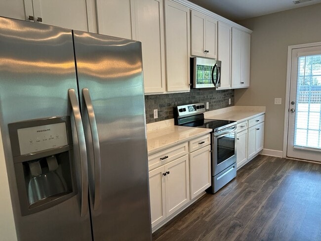 Building Photo - 35 Sweet Grass Ln