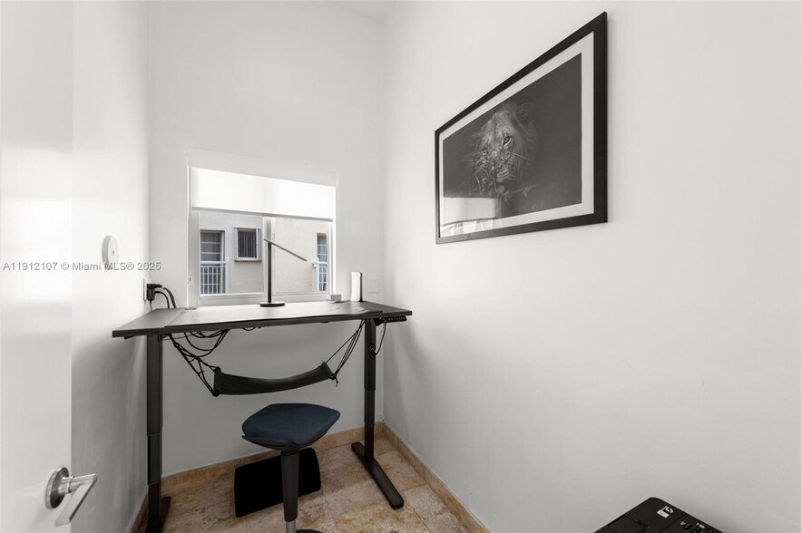 Building Photo - 100 Jefferson Ave