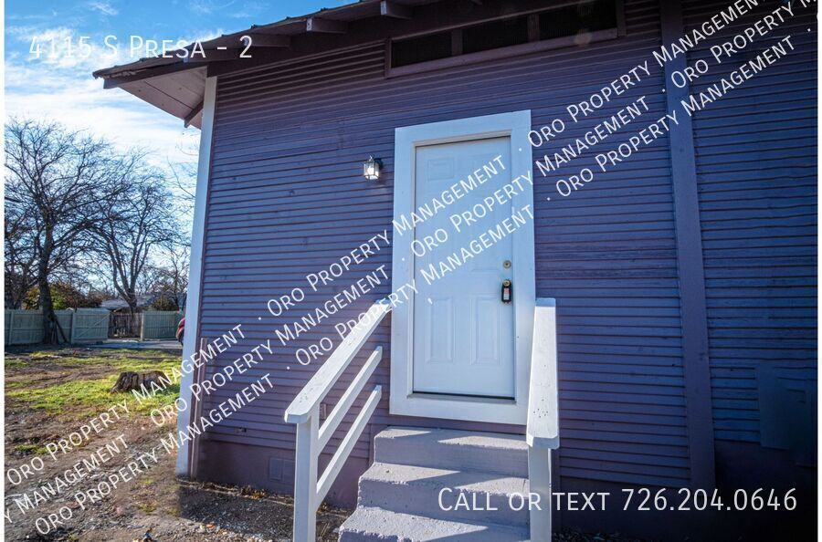 Building Photo - 4115 S Presa-2