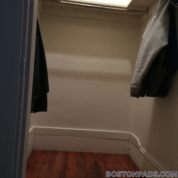 Building Photo - 1334 Commonwealth Ave