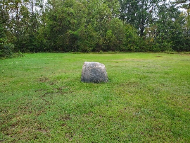 Building Photo - Tranquil Expanse : 4BR | 2.5 BA , House in Moncks Corner