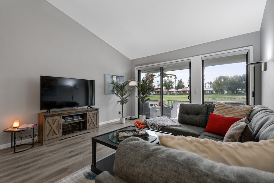Building Photo - 77 Marbella Dr