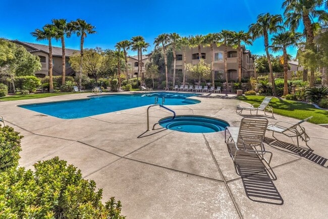 Building Photo - Lovely 3-Br Condo in a Guard Gated Community in the Southwest Area