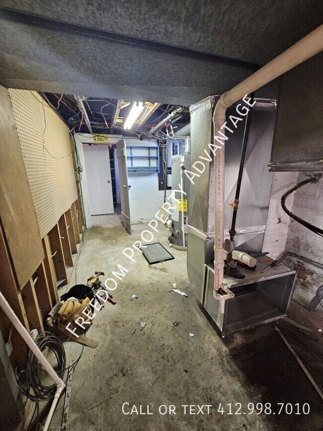 Building Photo - 462 McKinley Ave
