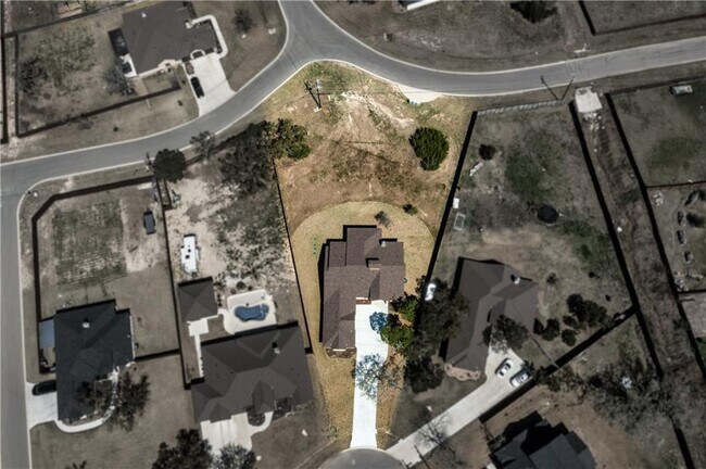 Building Photo - 315 Bluestem Cove