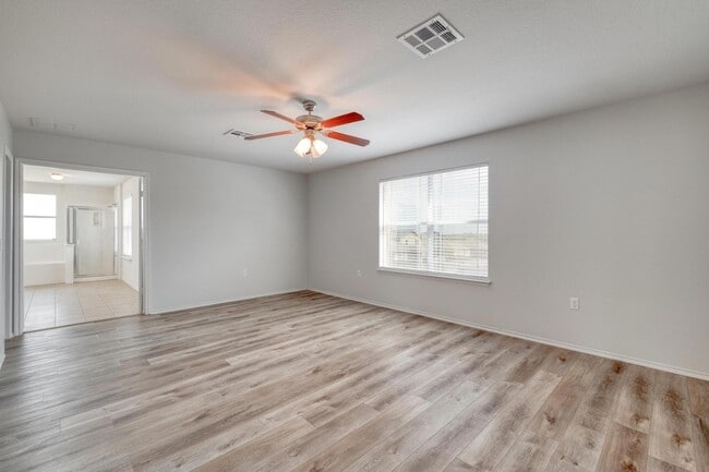 Building Photo - 9104 China Rose Dr