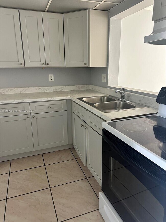 Building Photo - 2800 NW 56th Ave