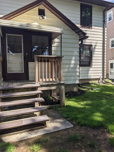 Back entrance - 82 Martin Ave