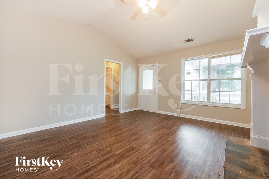 Building Photo - 1296 N Hampton Dr