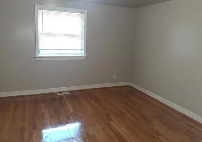 Building Photo - 5439 Remuda Dr