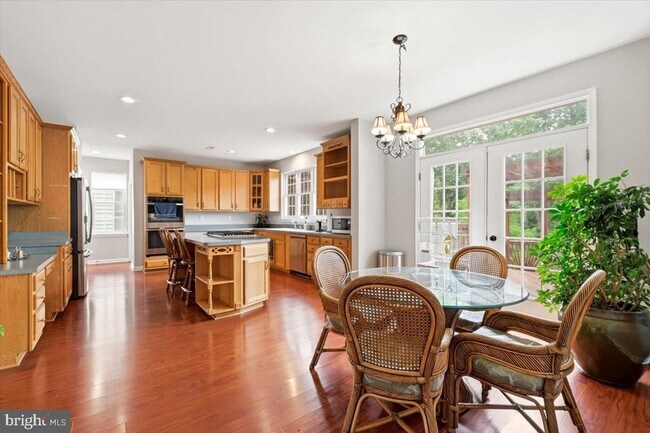 Building Photo - 9255 Bowers Brook Pl