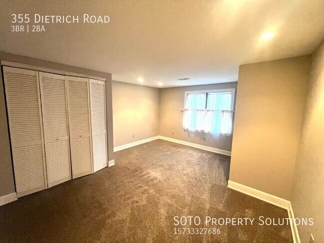 Building Photo - 355 Dietrich Rd