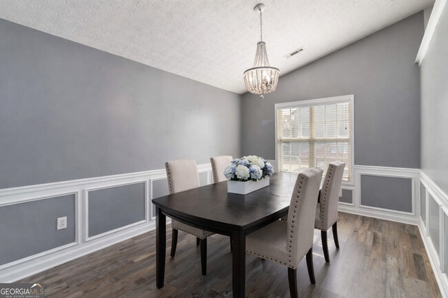 Building Photo - 1108 The by Way