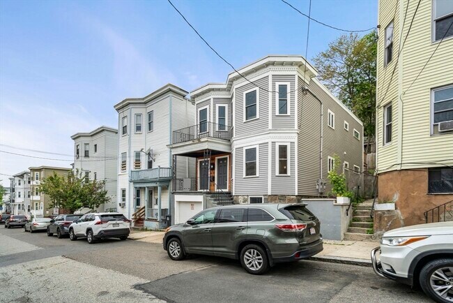 Building Photo - 50 Cottage St