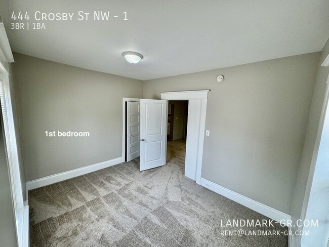 Building Photo - 444 Crosby St NW
