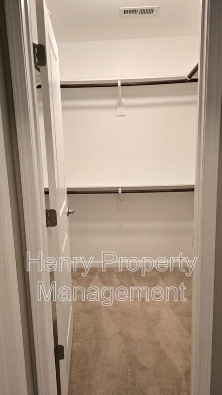 Building Photo - 112 Concordia Woods Dr