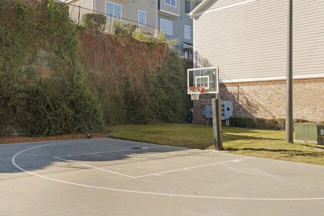 Building Photo - 205 Tiliwa Ct