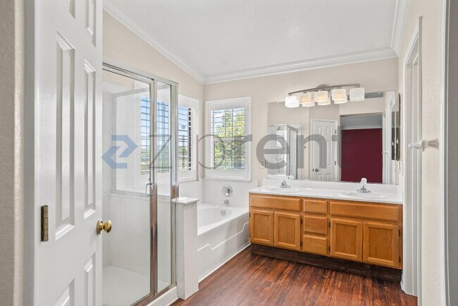 Building Photo - 1366 Jayhawk Ln