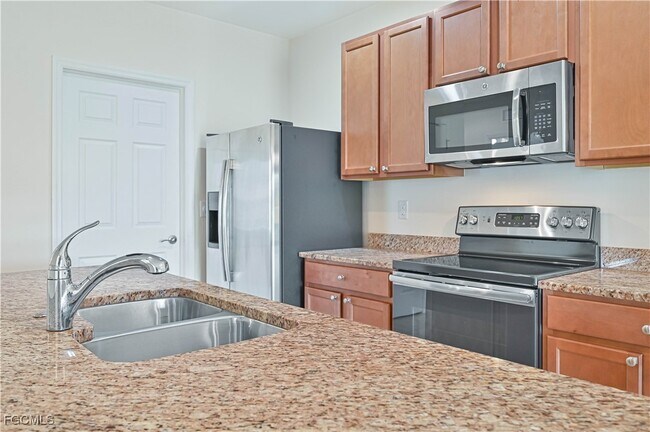 Building Photo - 15239 Ligustrum Ln