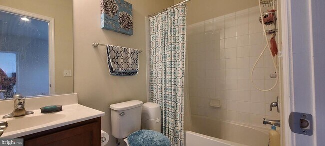 Building Photo - 23538 Christina Ridge Square