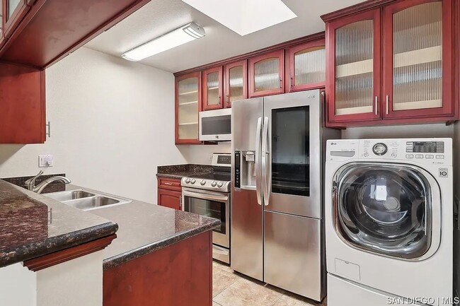 Building Photo - 7787 Margerum Ave
