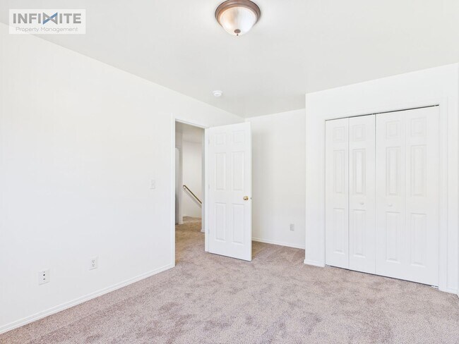 Building Photo - Refinished 3 Bedroom Off Of Durston