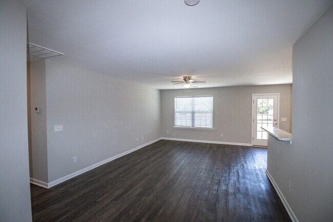 Building Photo - 311 Jones Mill Rd