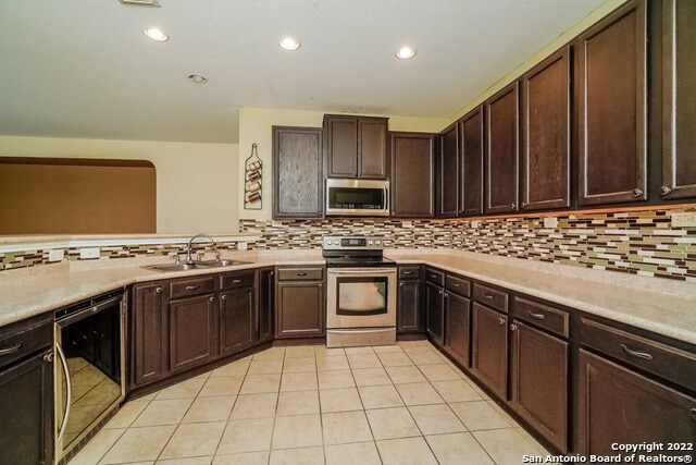 Building Photo - 6707 Marble Lake