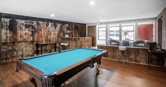 Building Photo - 2227 Canyon Blvd