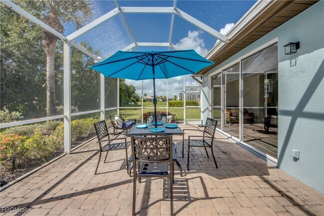 Building Photo - 10519 Diamante Way