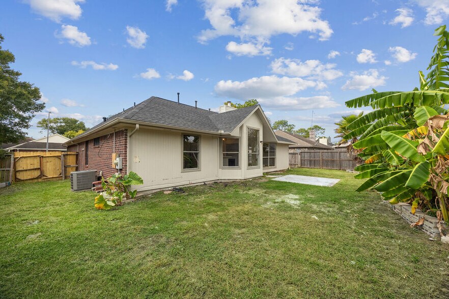 Building Photo - 2942 Waterloo Rd