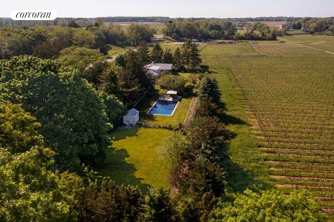 Building Photo - 1100 Alvahs Ln