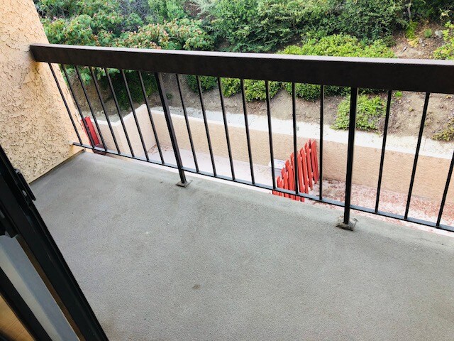 Building Photo - 3961 Via Marisol