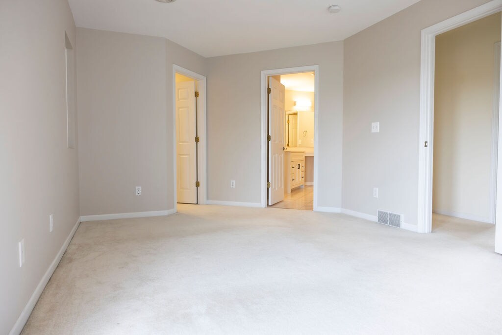 Building Photo - 984 22nd Ave