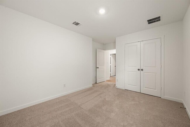 Building Photo - 1407 Hermosa Gdns