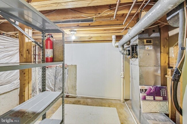 Building Photo - 5 Drumcastle Ct