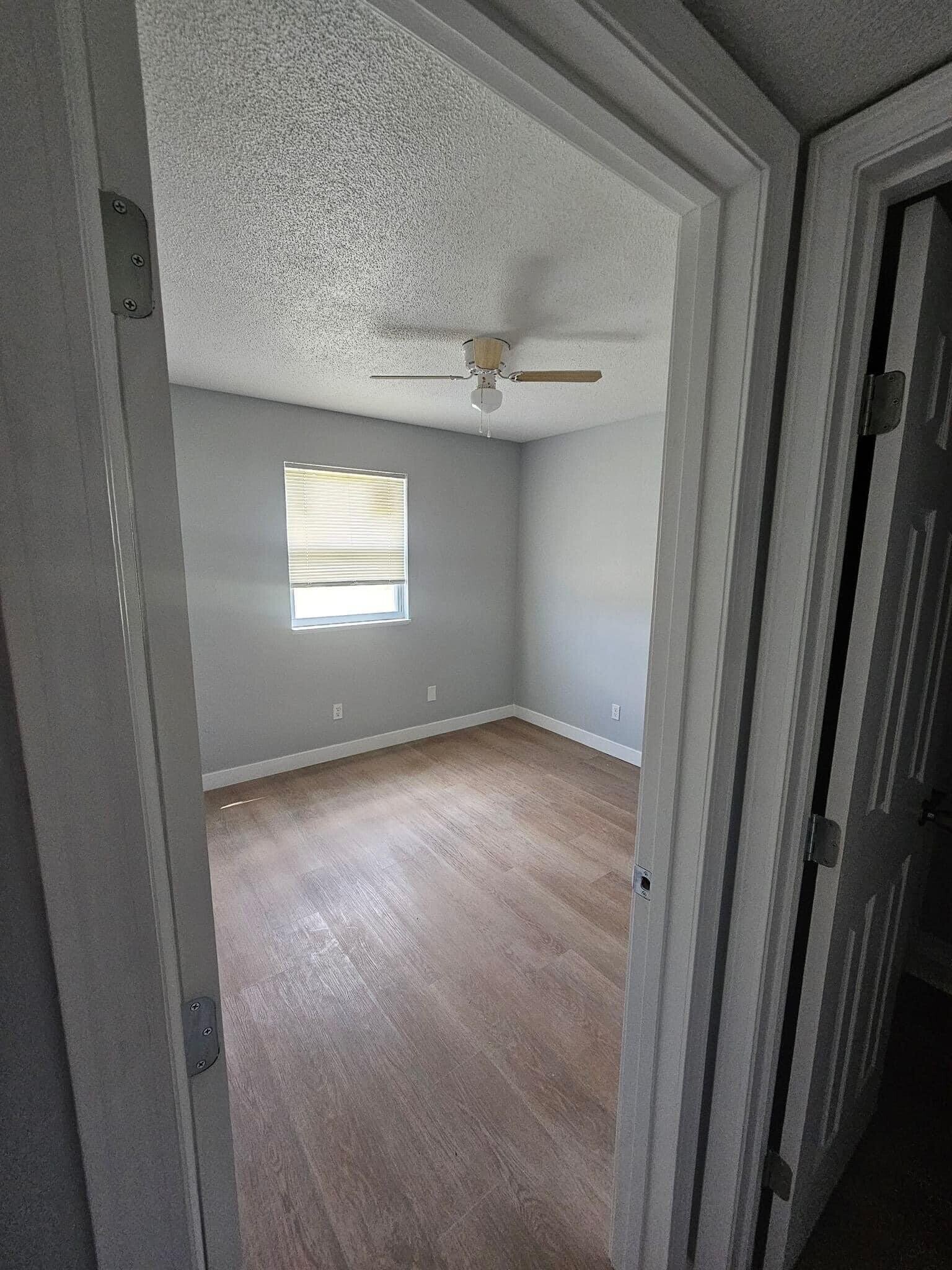 Building Photo - 742 Demaret Dr