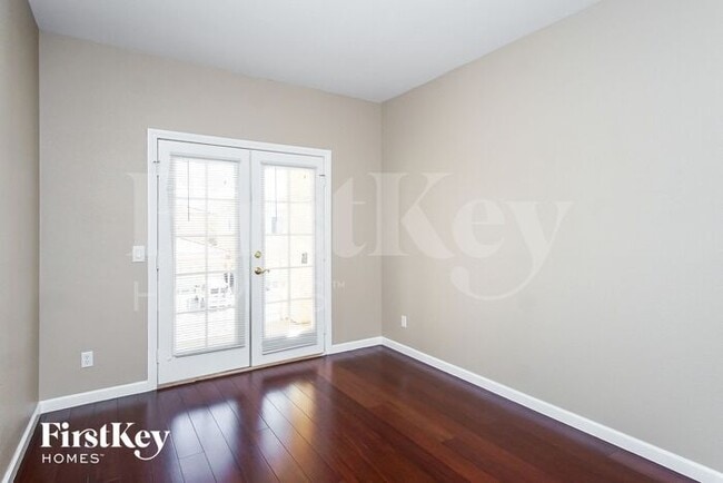 Building Photo - 9361 Lugo St