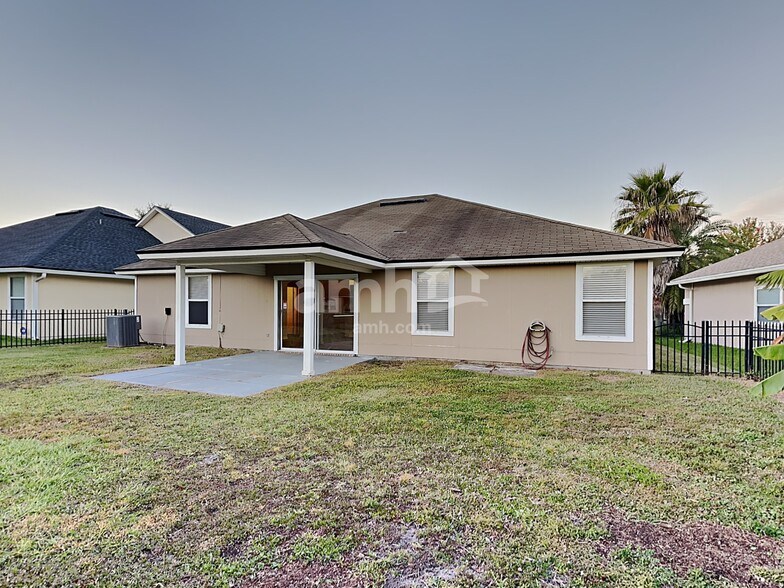 Building Photo - 2884 Alaskan Way