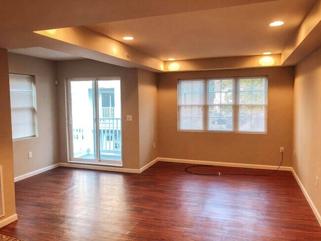 2nd FL Common Area Space & Balcony - Chelsea Point