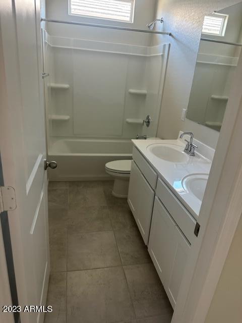 Building Photo - 3539 Encanto St