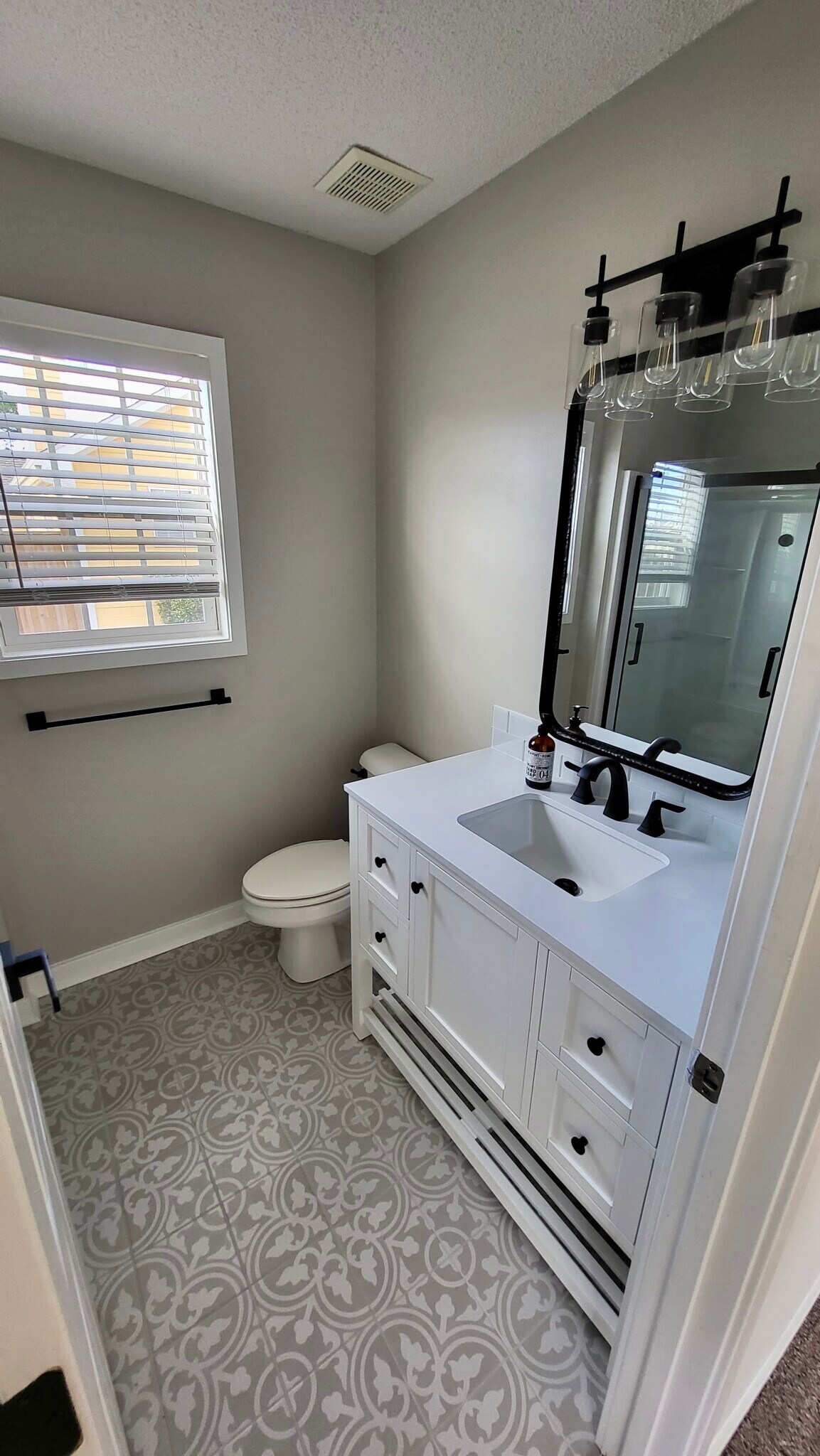 Master Bathroom - 307 Smallwood Ct