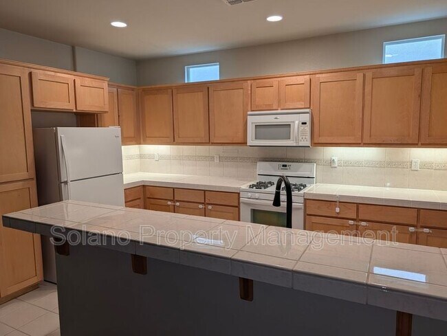 Building Photo - 1613 Centennial Dr