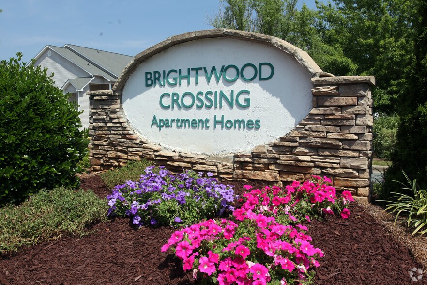 Brightwood Crossing 6798 Leaf Crest Dr Whitsett NC 27377 Apartment Finder